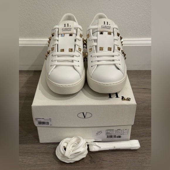 Valentino Garavani Untitled Open Sneaker in sz 37 - Picture 1 of 6